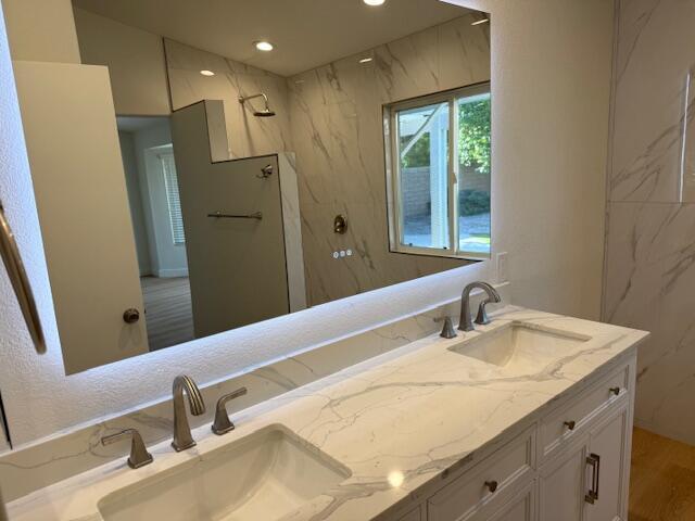 Building Photo - 78795 W Harland Dr