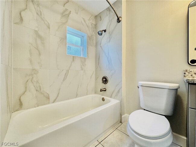 Building Photo - 5015 Lee Blvd