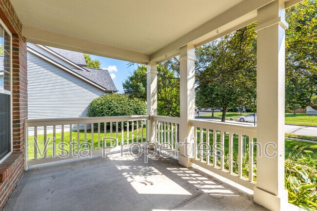 Building Photo - 7225 Bromfield Dr