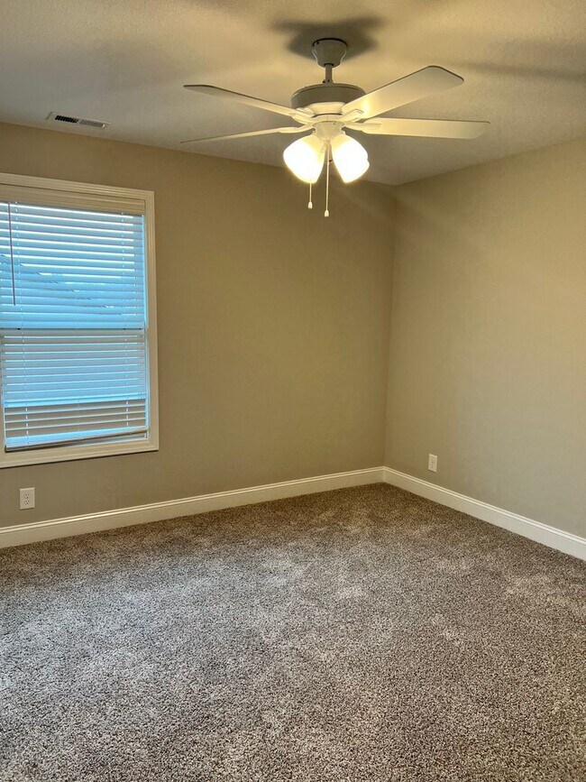 Building Photo - Brand New Three Bedroom