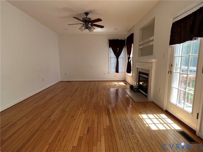 Building Photo - 4925 Saddleridge Ct