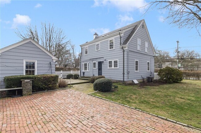 Building Photo - 67 Harrison Ave