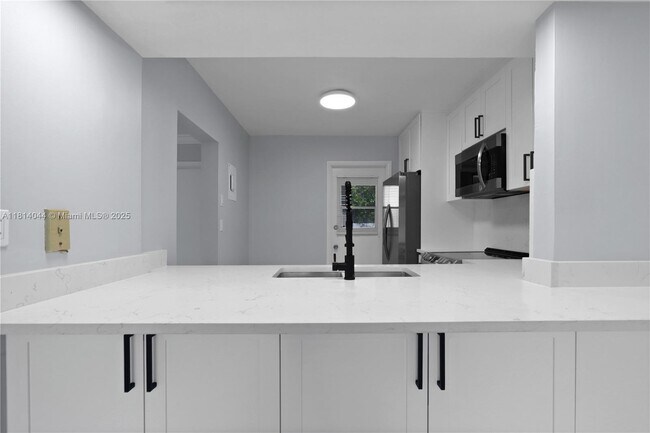 Building Photo - 4100 N 58th Ave