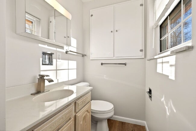 Building Photo - 8980 Cherry Blossom Ln