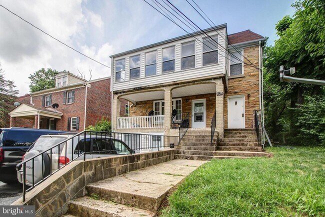 Building Photo - 6120 41st Ave