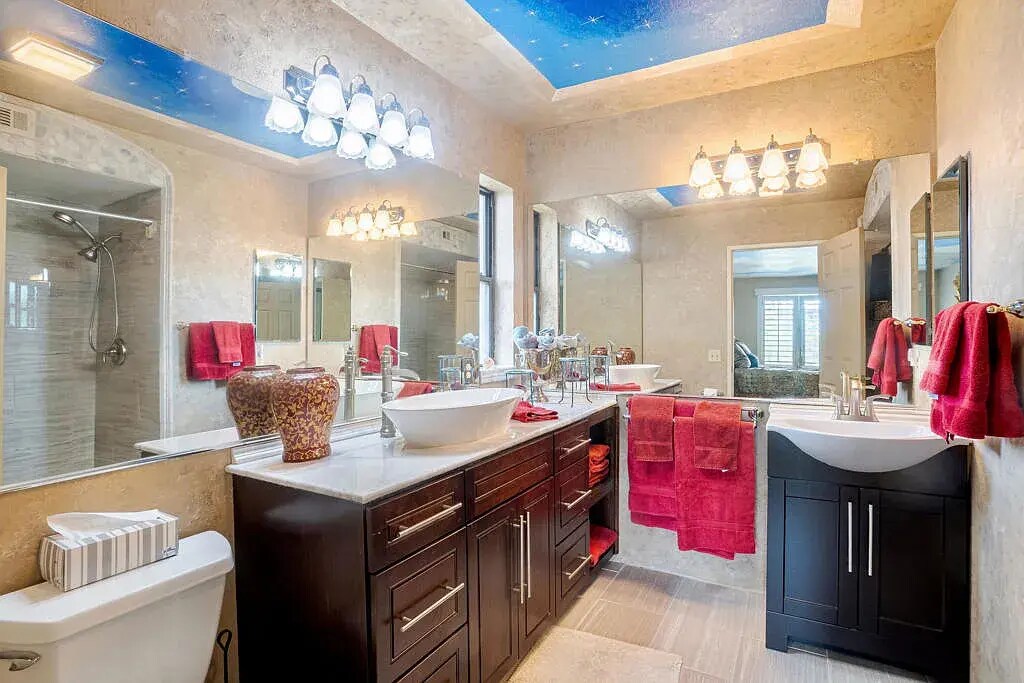 Master Bath - 35200 Cathedral Canyon Dr