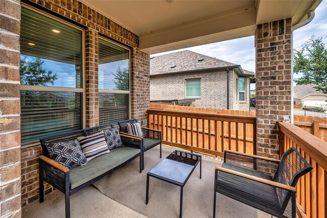 Building Photo - 7525 Desert Needle Dr