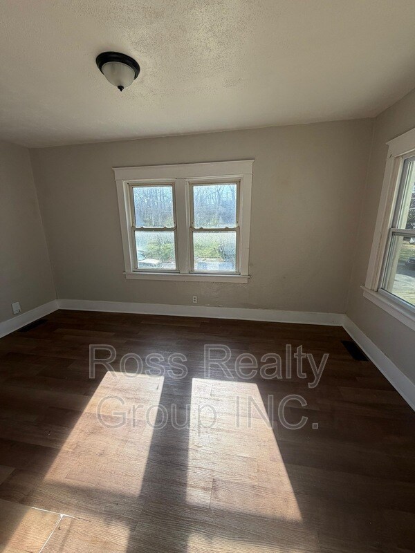 Primary Photo - 1808 Bigelow St