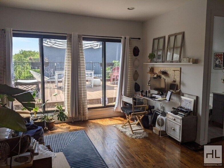 Primary Photo - QUINCY STREET / Amazing Modern 1-Bed 1-Bat...