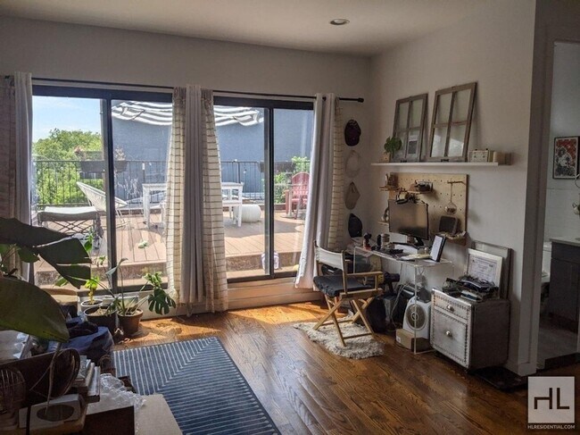 Primary Photo - QUINCY STREET / Amazing Modern 1-Bed 1-Bat...