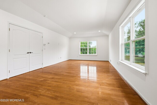 Building Photo - 10 Etty Ct