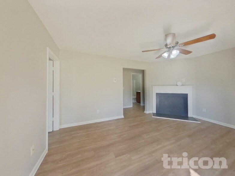 Building Photo - 1113 Capps Hollow Dr