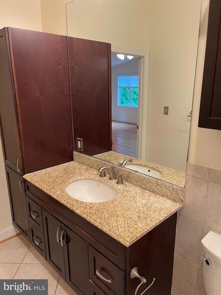 Building Photo - 118 Quaint Acres Dr