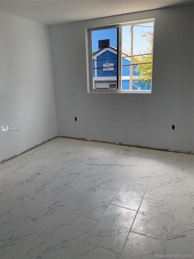 Building Photo - 3870 Grand Ave