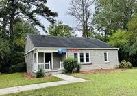 Building Photo - Renovated 4-bedroom ranch in Stone Mountain