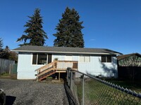 Building Photo - Dillard 3 bedroom home