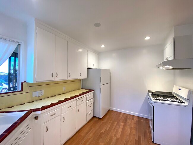 Building Photo - 7659 Stockton Ave