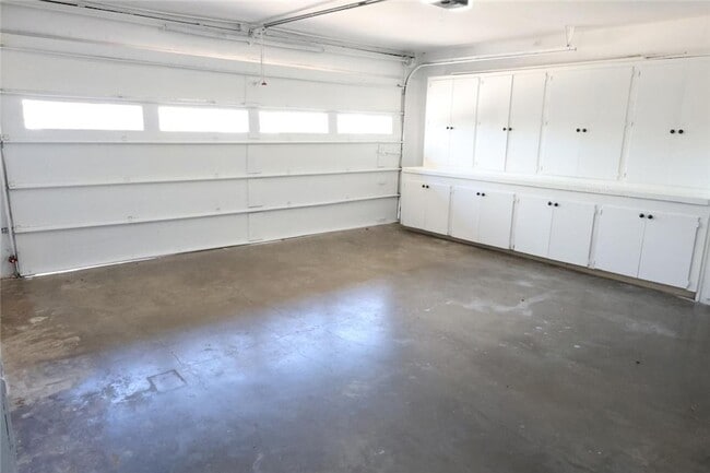 Building Photo - 136 Daniel Moore Ave