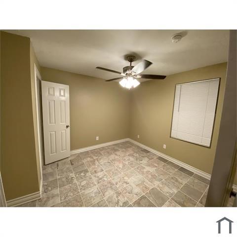 Building Photo - 513 Paddle Dr