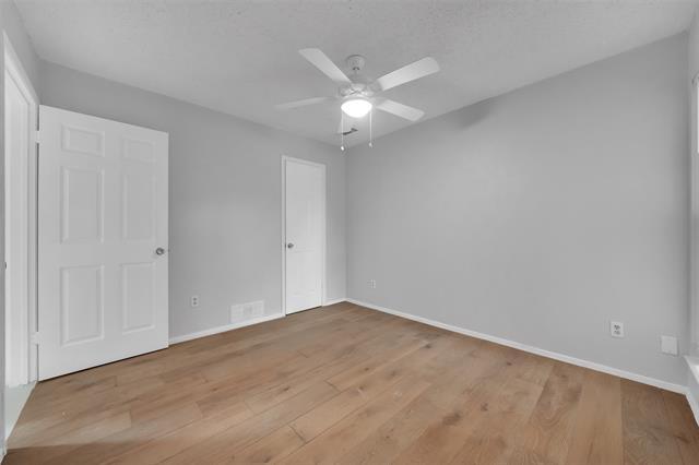 Building Photo - 2111 E Belt Line Rd