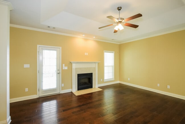 Building Photo - Stunning 3 Bedroom Home in Grovetown, GA