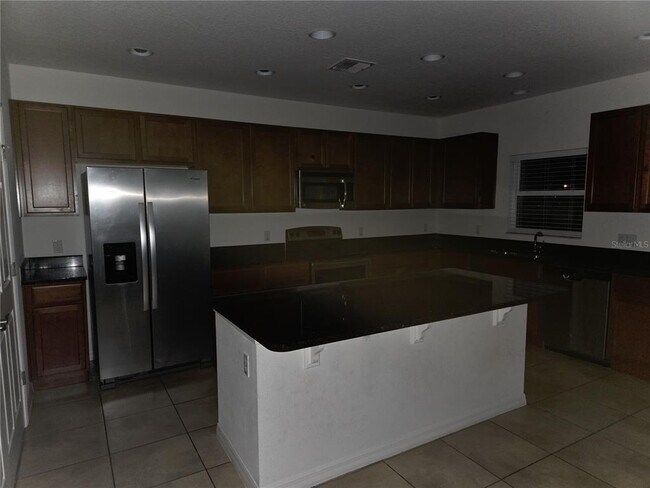 Building Photo - 2270 Sheboygan Pl