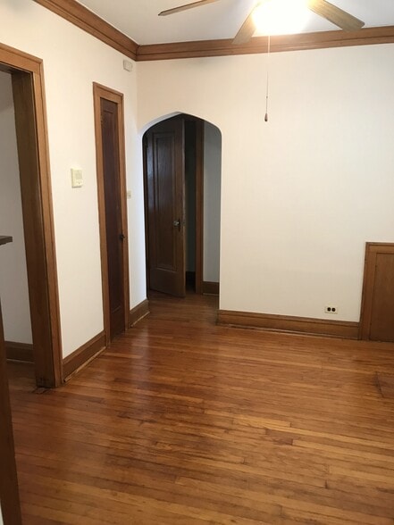 Building Photo - 2941 N Lockwood Ave