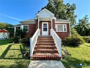 Building Photo - 411 Hillcrest Ave