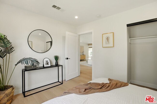 Building Photo - 7358 Paso Robles Ave