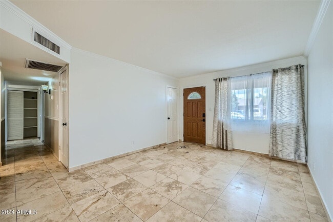 Building Photo - 3615 S Margo Dr