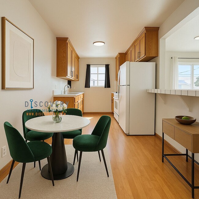 Building Photo - Contemporary San Leandro Hills Home