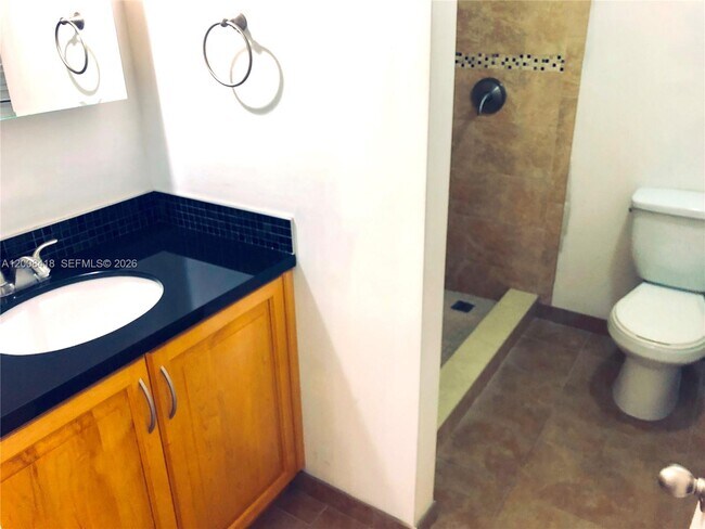 Building Photo - 10440 SW 156th Ct