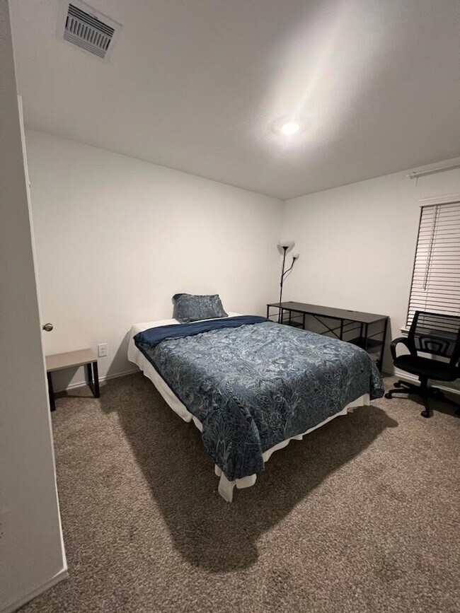 Building Photo - 22446 Gilded Peak