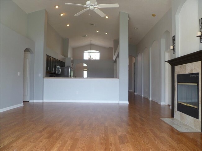 Building Photo - 6936 Cohasset Cir