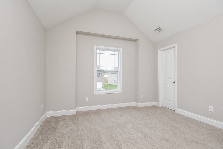 Building Photo - 1272 Black Oak Cir