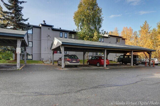 Building Photo - U-MED District Condominum