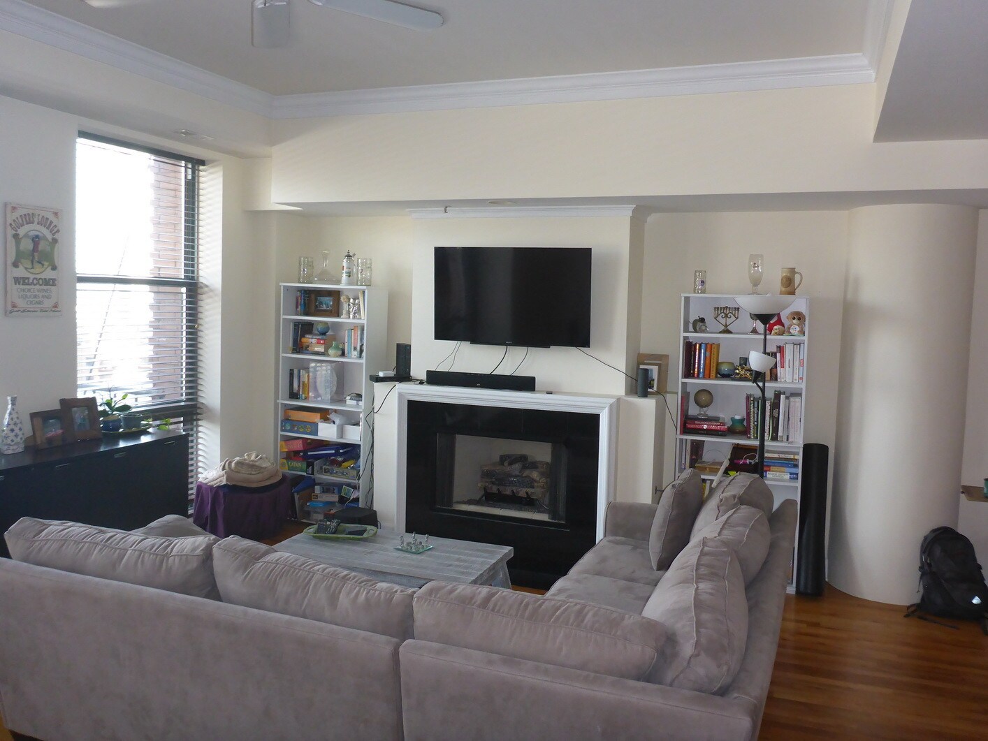 Building Photo - 165 N Canal St