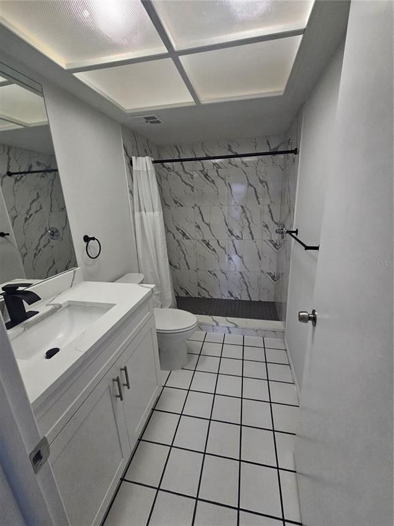 Building Photo - 1107 Queen Anne Dr