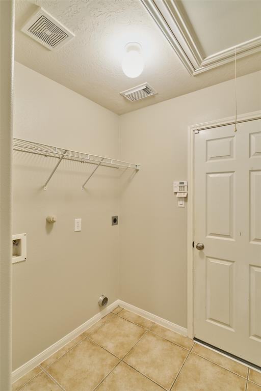 Building Photo - 3733 Breckenridge Dr