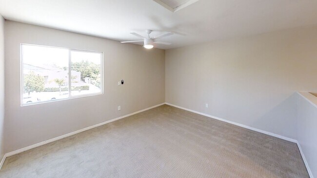 Building Photo - HUGE House!! CLOSEST to Campus! (Lease out, pending signatures. Check back in a few days!)