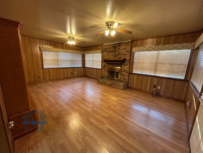 Building Photo - 1103 N Kings Hwy