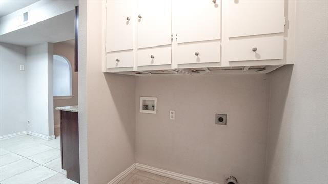 Building Photo - 4734 Cliffwood Dr
