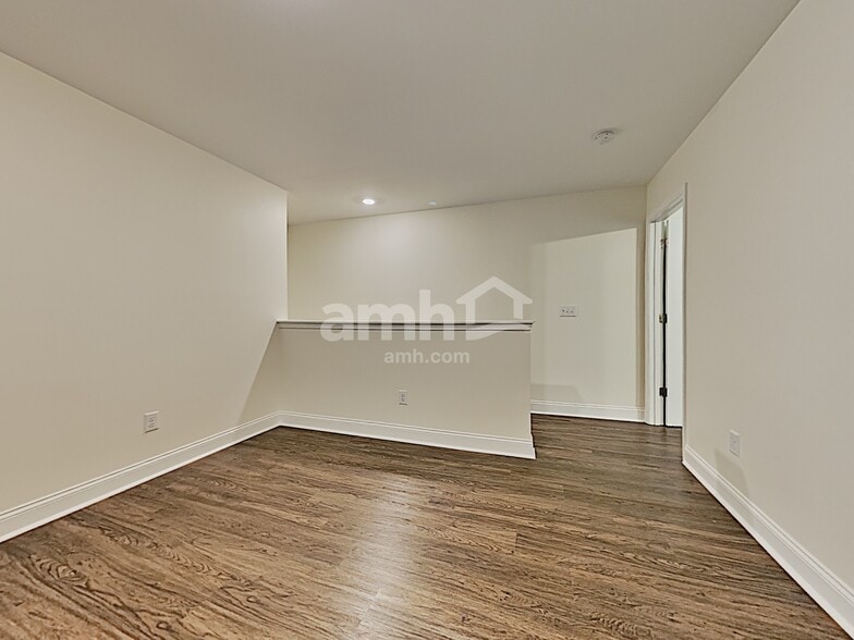 Building Photo - 120 Sweet Gum Dr