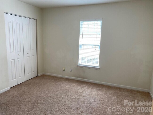 Building Photo - 17332 Newlands Corner Ln