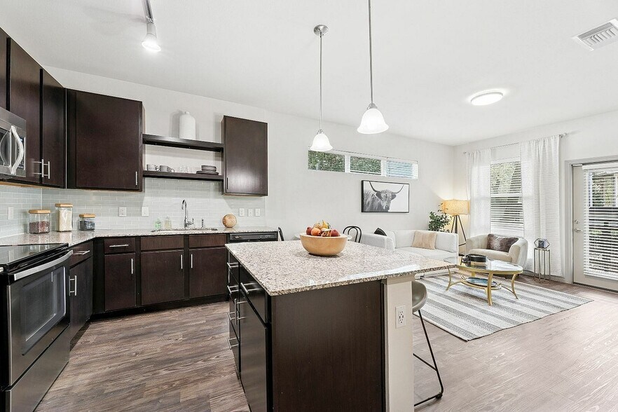 Open concept kitchen - Highline Apartments