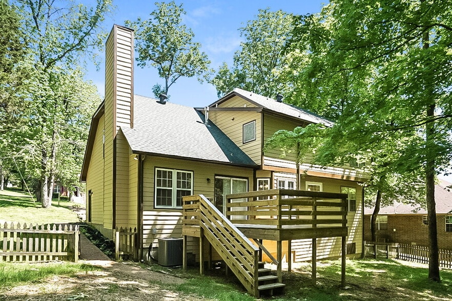 Building Photo - 4200 New Hope Meadow Rd