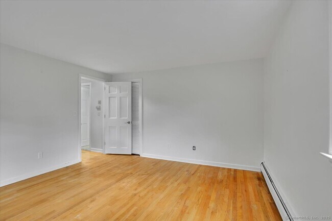 Building Photo - 77 Hemlock Ridge