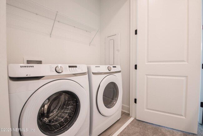 Building Photo - 7436 Calusa Ct