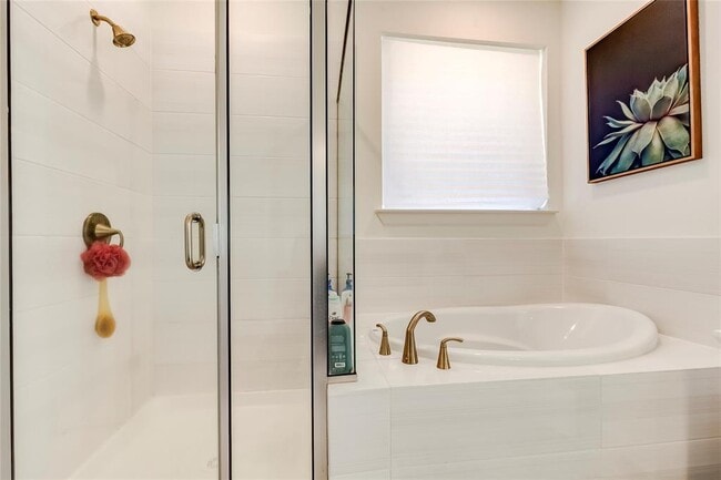 Building Photo - 133 Goshen Dr