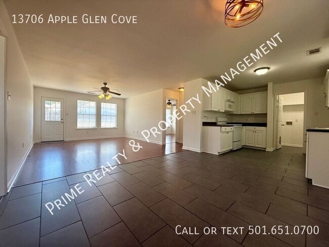 Building Photo - 13706 Apple Glen Cove